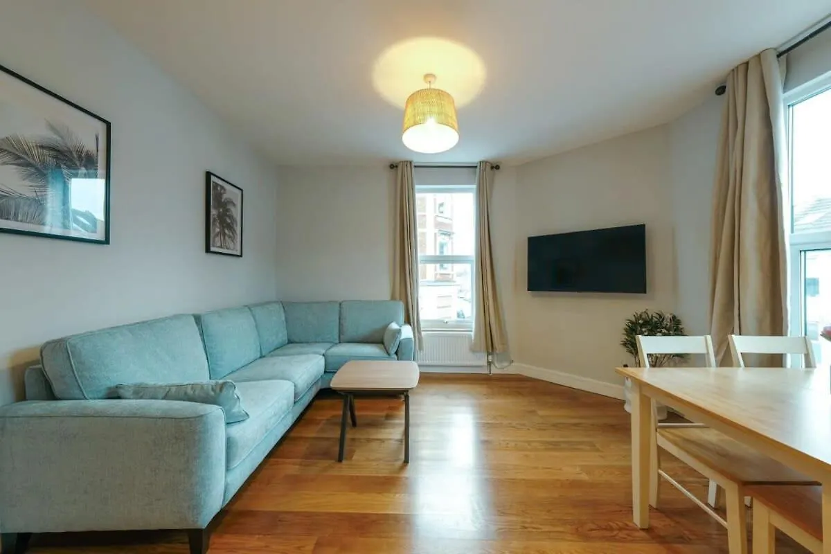 Raleigh 2 Bedroom Flat 브리스틀 영국